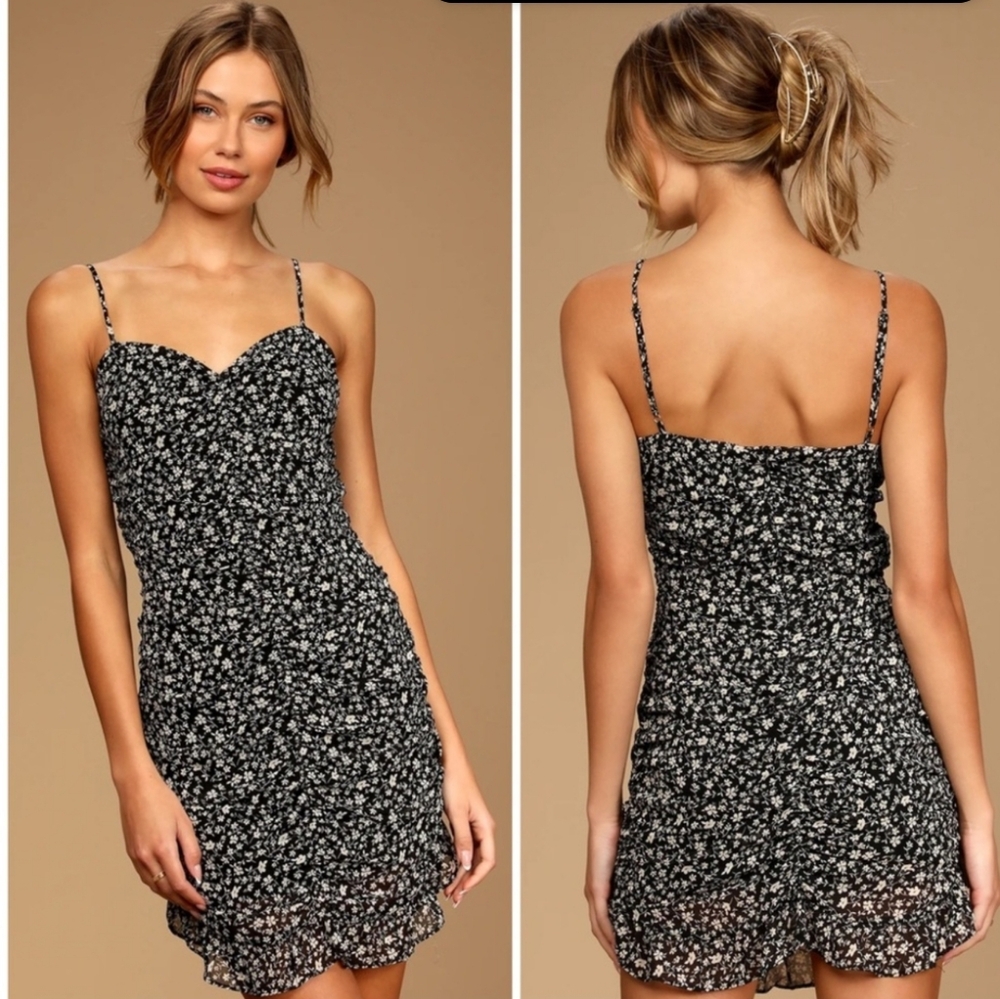 Lulu's Walk the Walk Floral Print Ruched Bodycon Mini Black Floral Dress Large